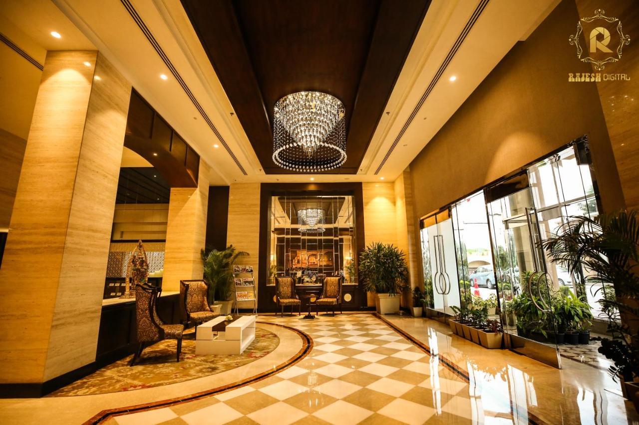 Golden Galaxy Hotels And Resorts Delhi  Exterior photo